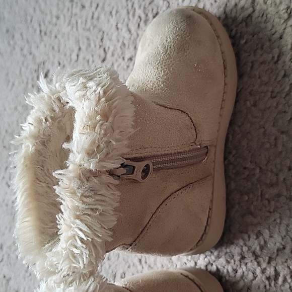 Cat & Jack Toddler Girl's Boots - Picture 5 of 9